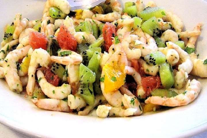 Salada de Camarão com Frutas